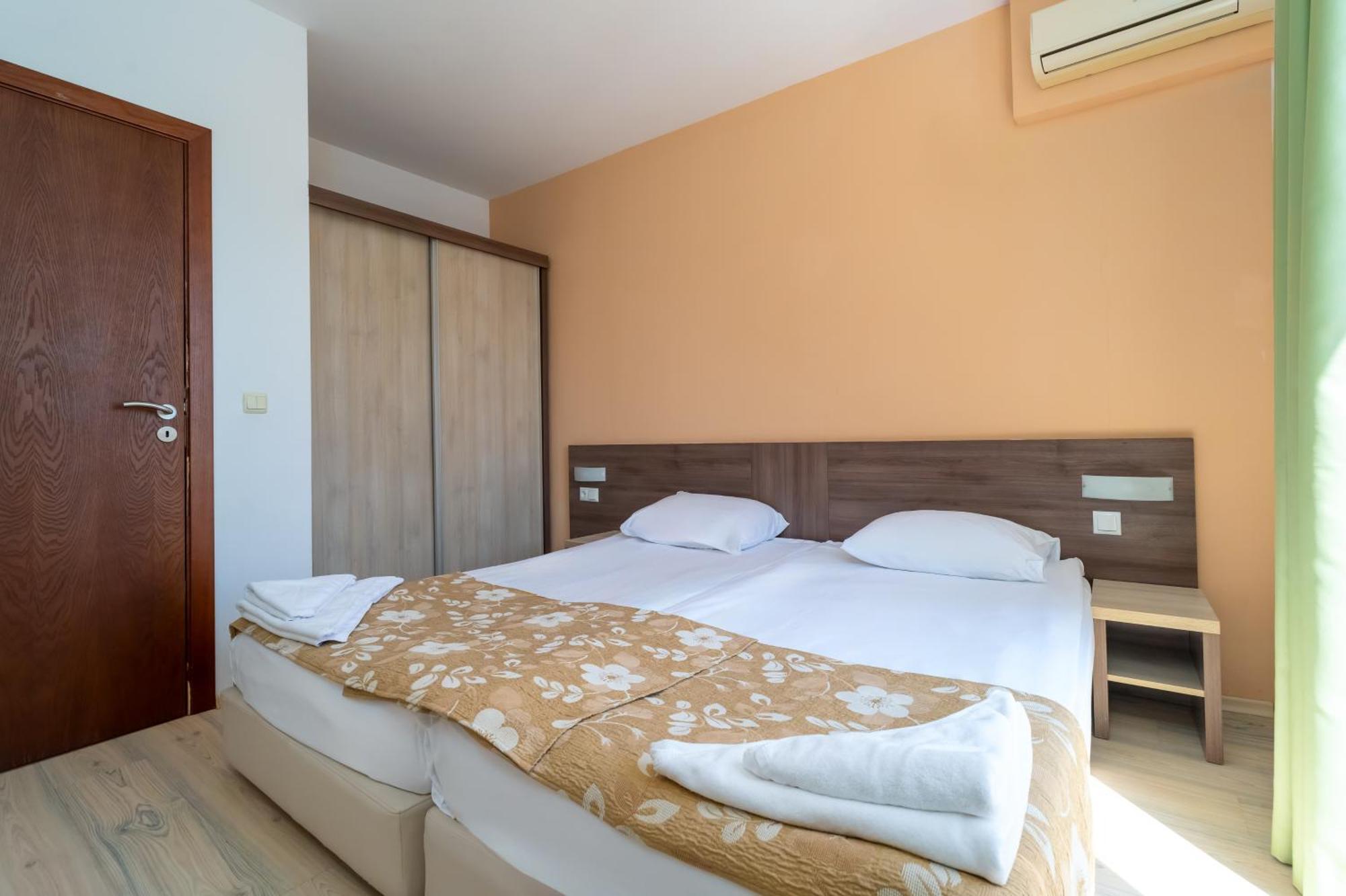 Asteria Family Sunny Beach Hotel Room photo